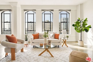 315 E 8th St Unit 302, Los Angeles, CA 90014