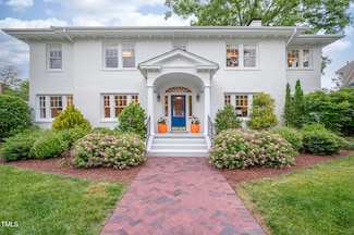 1519 Hermitage Ct, Durham, NC 27707