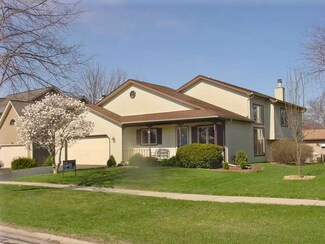 2259 Gleneagles Dr, Naperville, IL 60565