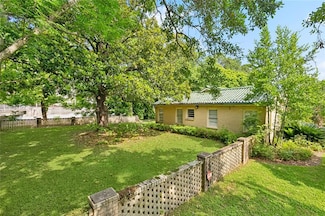 2 Maryland Dr, New Orleans, LA 70124