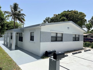 2226 Cody St Unit 2, Hollywood, FL 33020
