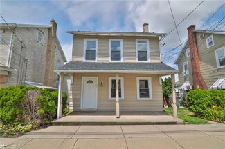45 W 2nd St, Alburtis, PA 18011