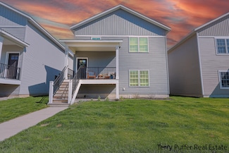 851 Winchester St, Holland, MI 49423