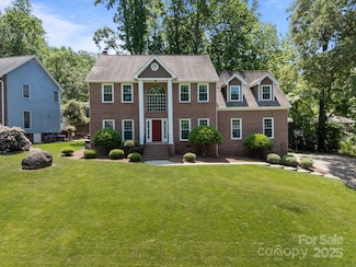 9000 Stourbridge Dr, Huntersville, NC 28078