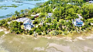 105 Sunset Ct, Beaufort, SC 29902