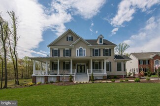 9204 Forest Greens Dr, Lorton, VA 22079
