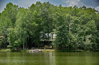 895 Lake Loop Rd, Menlo, GA 30731