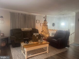 38 Yarrow Cir, Martinsburg, WV 25404