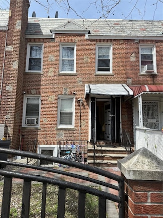 177-15 Troutville Rd, Jamaica, NY 11434