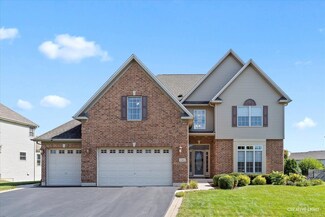 1021 Estancia Ln, Algonquin, IL 60102