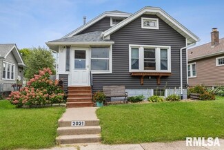 2021 42nd St, Rock Island, IL 61201