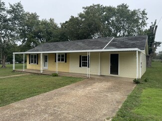 302 Main St, Ethridge, TN 38456