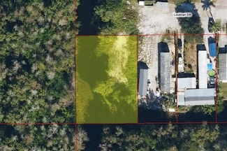 17002 Lockhart Dr, Naples, FL 34114