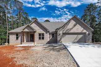 77 Biarritz Way, Hot Springs Village, AR 71909