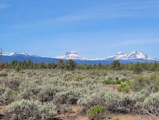 17940 4th Ave, Bend, OR 97703