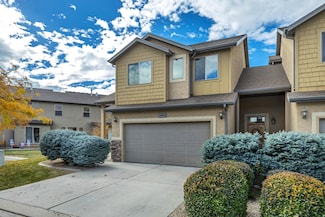 866 S Pheasant Run Dr, Orem, UT 84058