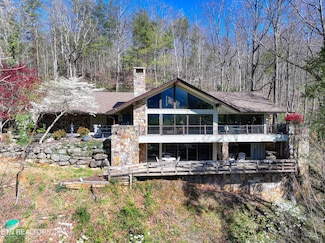 647 Sunshine Trail, Gatlinburg, TN 37738