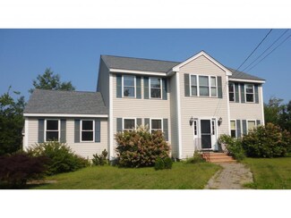 77 Ledgewood Rd, Wilton, NH 03086