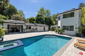 1750 N Beverly Glen Blvd, Los Angeles, CA 90077