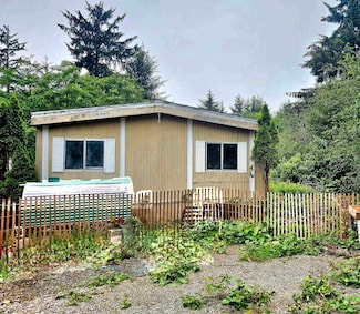 440 Humboldt St, Crescent City, CA 95531