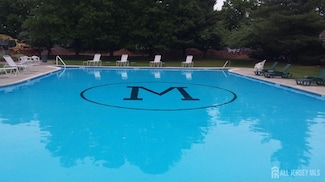 160 Evergreen Rd, Edison, NJ 08837