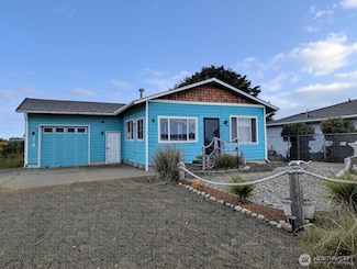 1399 Storm King Ave SW, Ocean Shores, WA 98569