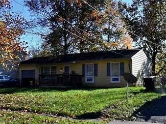 3231 Williamsburg St NW, Warren, OH 44485