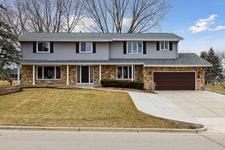 5924 Tamarac Ave, Edina, MN 55436