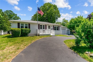 21 High Service Ave, North Providence, RI 02911