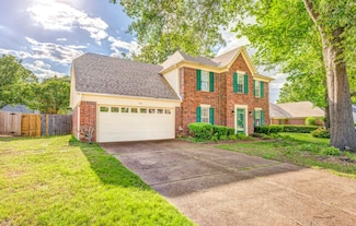 1447 Wolf Hunt Dr, Collierville, TN 38017