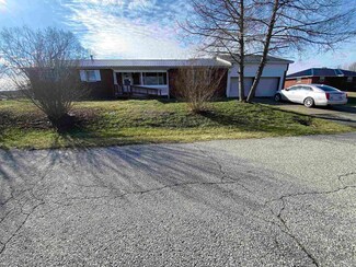 7820 Riverview Blvd, Catlettsburg, KY 41129