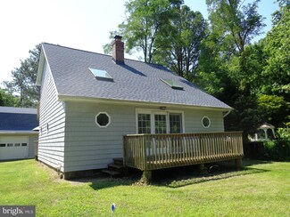 1607 Cypress Rd, Saint Leonard, MD 20685