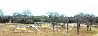 660 Highway 95 S, Elgin, TX 78621