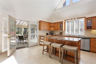 25 Willow Oak Rd W, Hilton Head Island, SC 29928