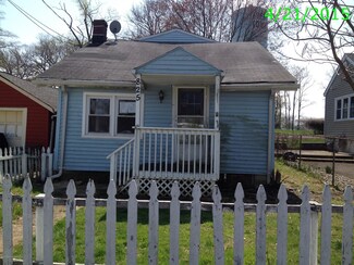 825 Cottage Place, Keyport, NJ 07735