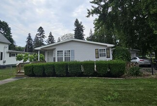 2350 Black River St, Deckerville, MI 48427