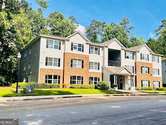 8201 Fairington Village Dr, Lithonia, GA 30038
