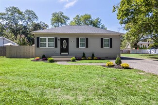 268 Beaver Dr, Mastic Beach, NY 11951