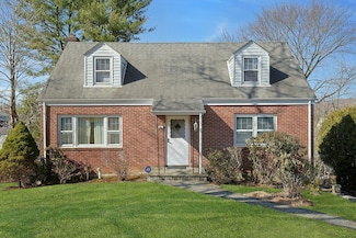 231 Sherman Ave, Hawthorne, NY 10532