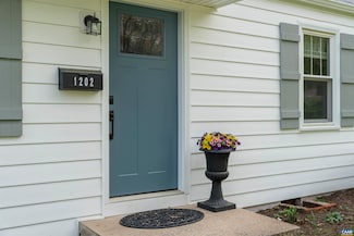 1202 E Jefferson St, Charlottesville, VA 22902