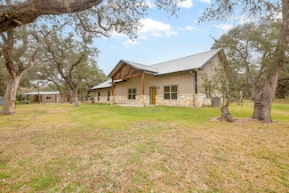 3793 Fm 446 Unit A, Victoria, TX 77905
