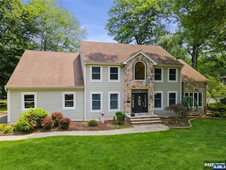 45 Nelson St, Harrington Park, NJ 07640