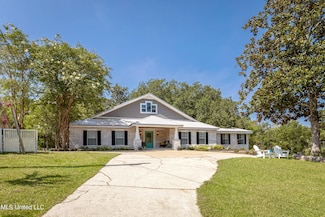 1802 Stuart Ave, Ocean Springs, MS 39564