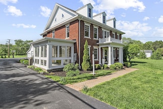 1812 Newark Granville Rd, Granville, OH 43023