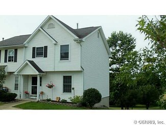 14 Old Meadow Ct, Livonia, NY 14487