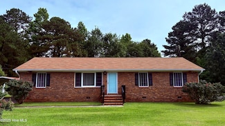 1394 Lake Cole Rd, Midway Park, NC 28544