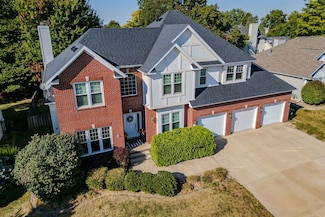 4 Scofield Ct, Bloomington, IL 61704