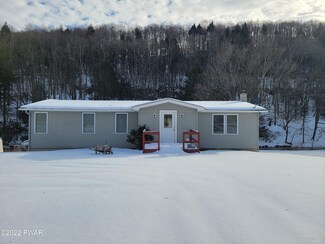 178 Old State Rd, Honesdale, PA 18431