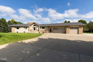 3100 Old Red Trail, Mandan, ND 58554