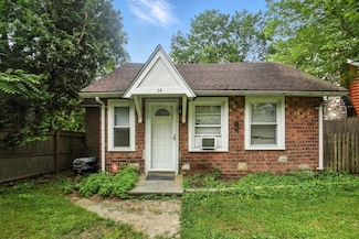 14 Pine St, Lake Peekskill, NY 10537